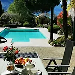 Apartmán Vacation In With Pool