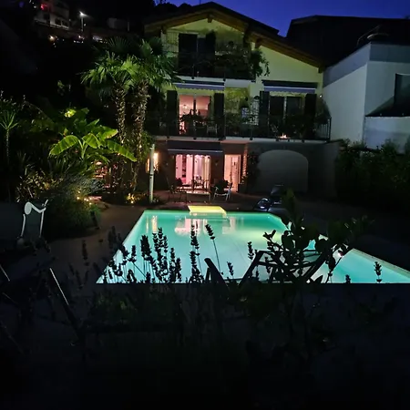 Daire Vacation In With Pool